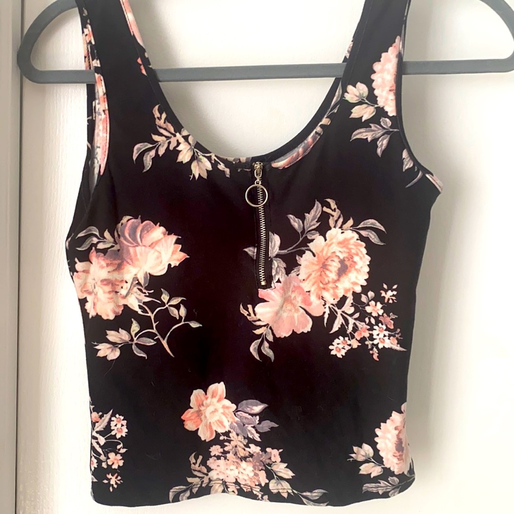 Black floral tank top, medium, rue21